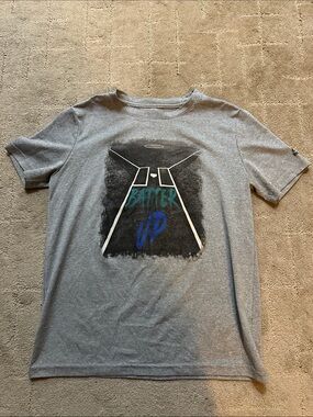 Reebok performance tee size medium